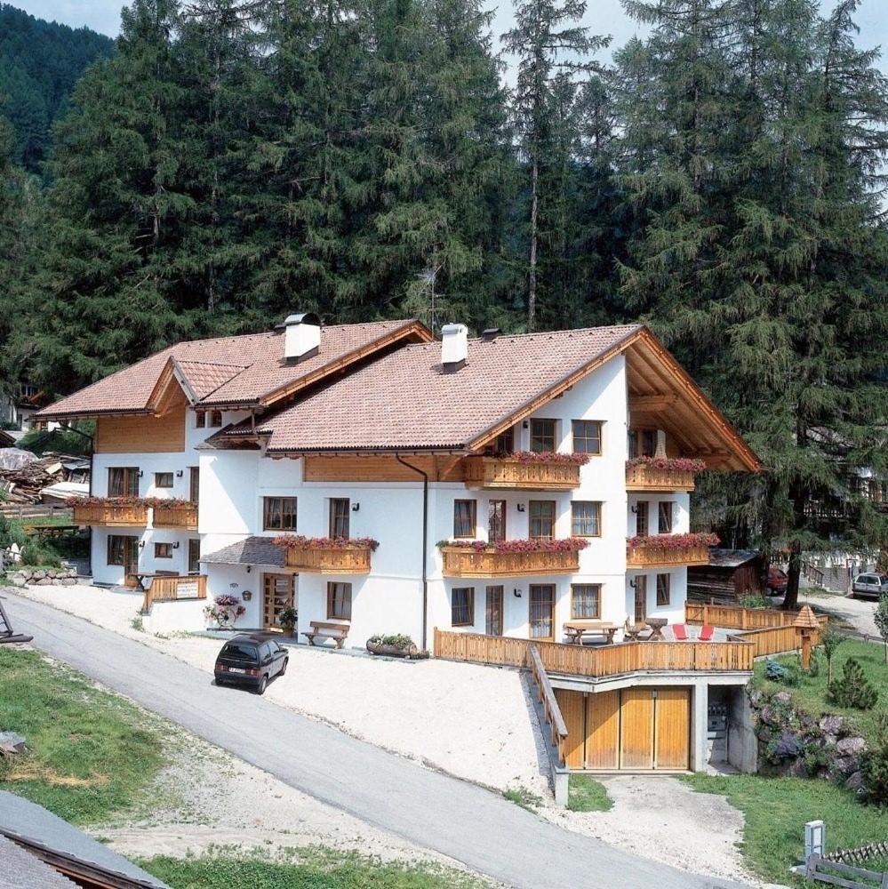 Ferienwohnungen Am Laerchenweg Sexten Exterior photo
